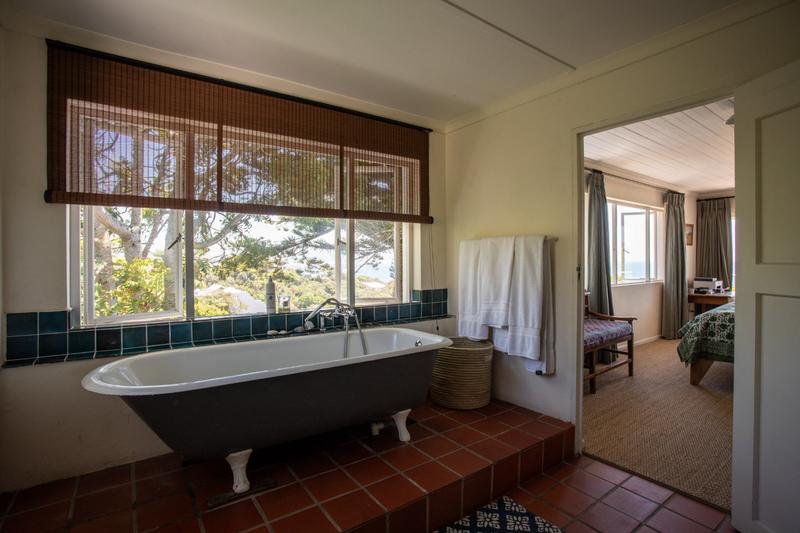 To Let 5 Bedroom Property for Rent in Hobie Beach Western Cape